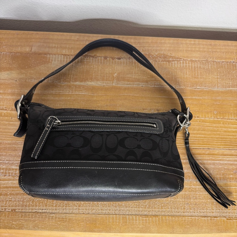 COACH 9363 East West Signature Black Shoulder Canvas Leather Y2K Vintage 00’s